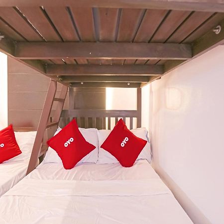 Oyo 759 Royal South Garden Suites تاجيتاي المظهر الخارجي الصورة