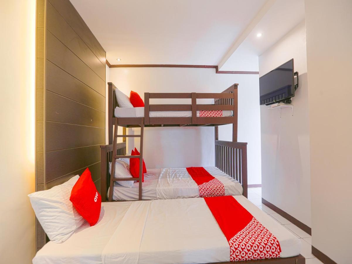 Oyo 759 Royal South Garden Suites تاجيتاي المظهر الخارجي الصورة