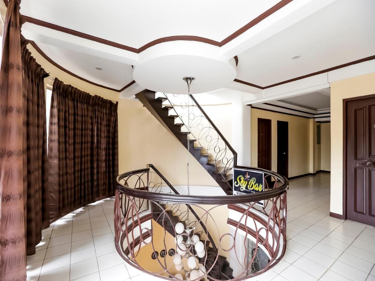 Oyo 759 Royal South Garden Suites تاجيتاي المظهر الخارجي الصورة