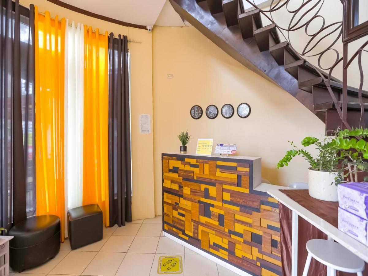 Oyo 759 Royal South Garden Suites تاجيتاي المظهر الخارجي الصورة