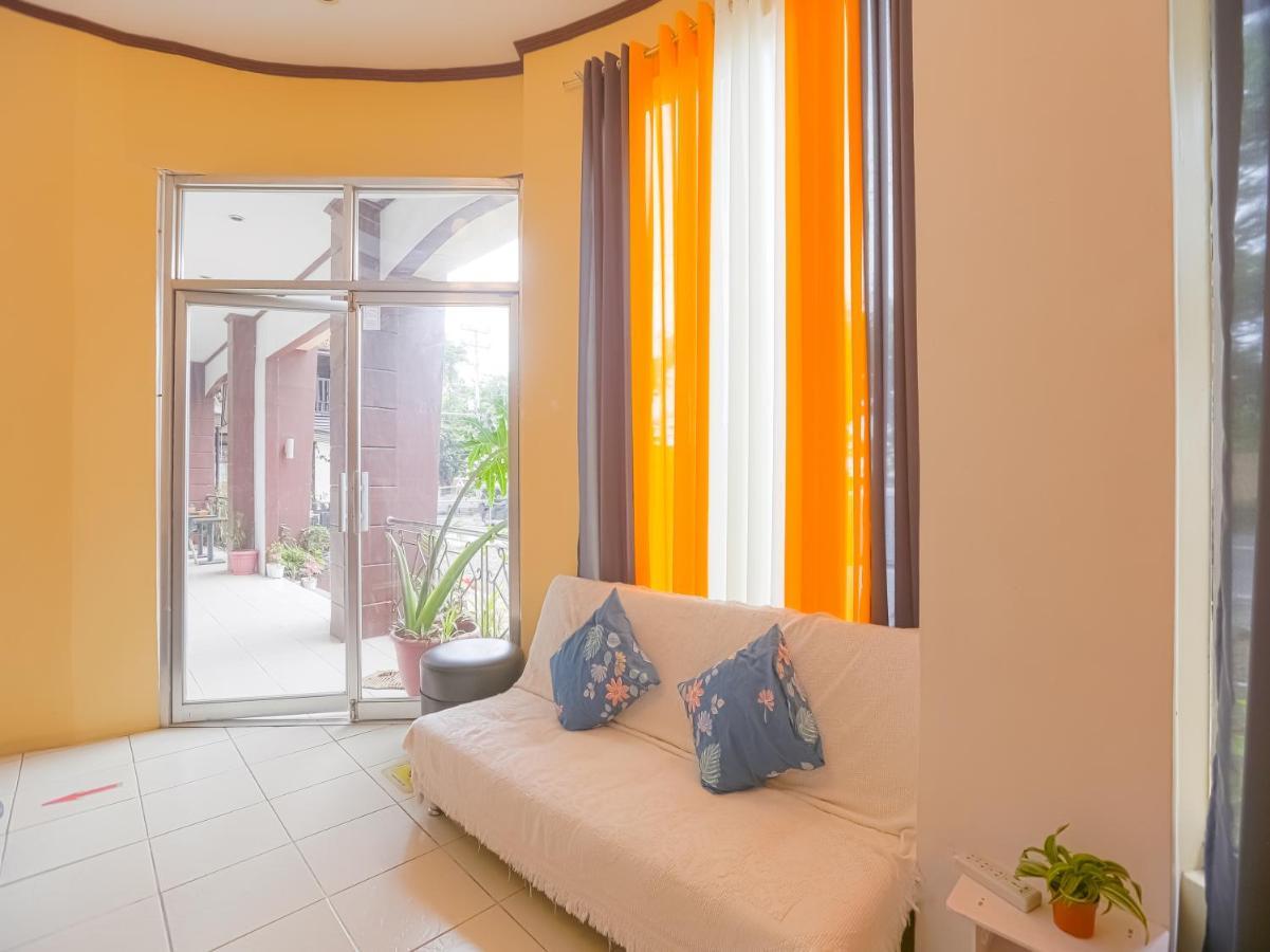 Oyo 759 Royal South Garden Suites تاجيتاي المظهر الخارجي الصورة